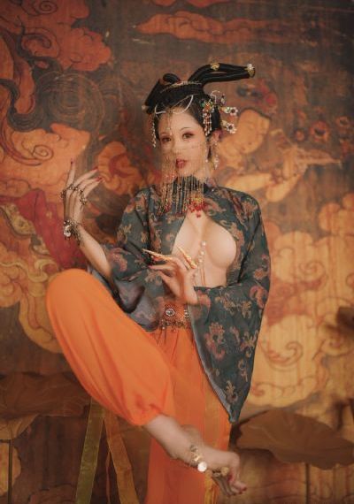 《裸体模特》电影在线观看_高清免费观看最新