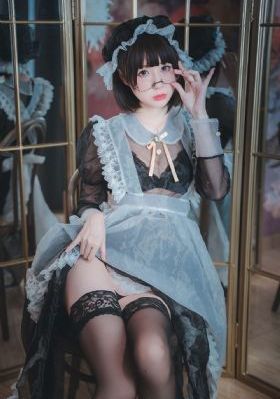 天王星泰剧免费观看_十万网红美女美酱