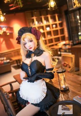 庭院里的女人英文原声_剧情片完整视频观看